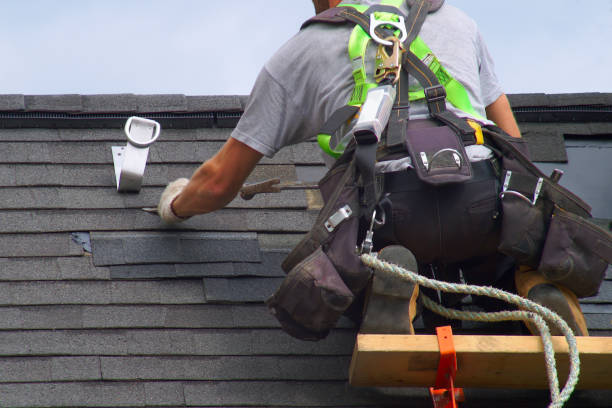 Best Tile Roofing Contractor  in Lewistown, IL
